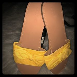 Beautiful Brand new sz 11 women’s sandals